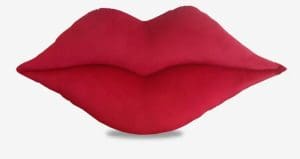 lip cushion squeeze